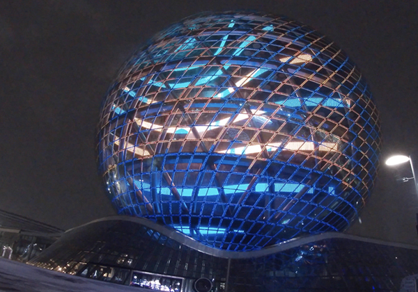 Shannon Harvey: Organic displays in the Nur Alem Pavilion